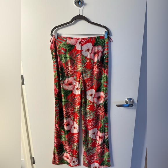 Miss Avenue - Baby Blue - Tropica Top & Pant Set - Floral - M - Picture 4 of 4